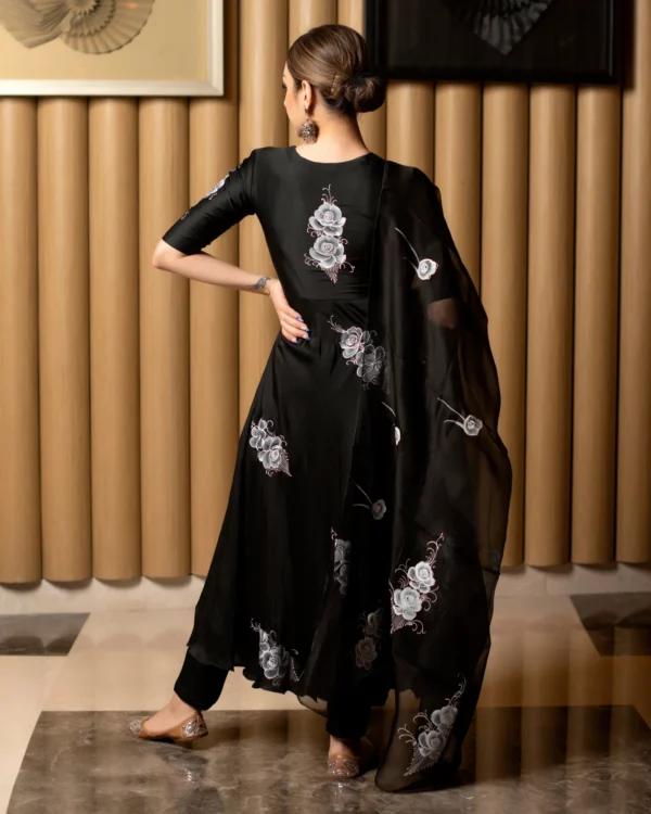 Women Black Handpainted Suit Set - Image 2