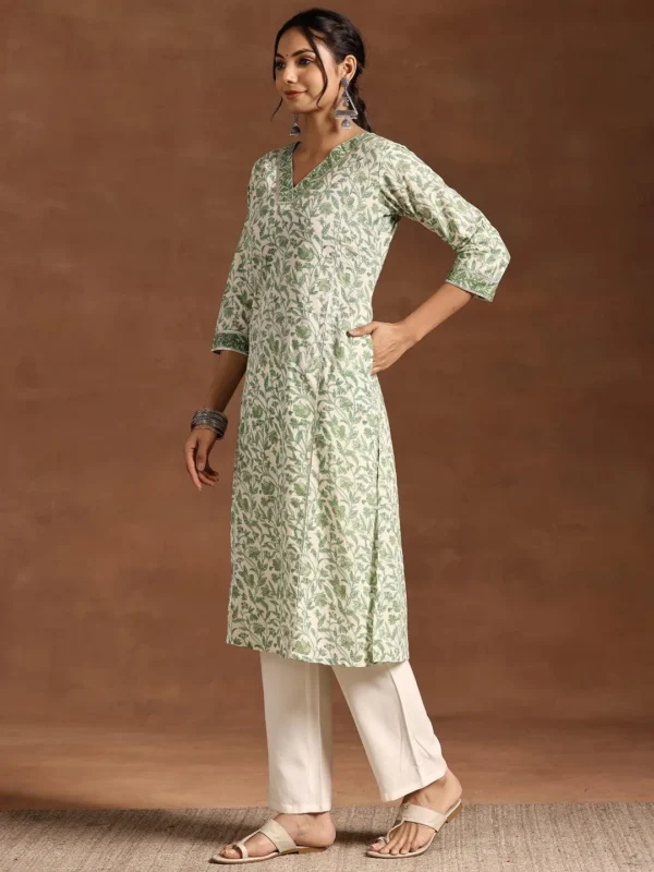 Women Green Printed Cotton Straight Kurta - Image 6