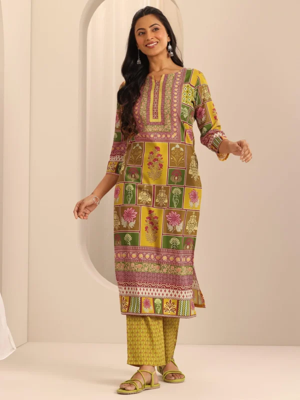 Women Multi Printed Poly Crepe Straight Kurta Set